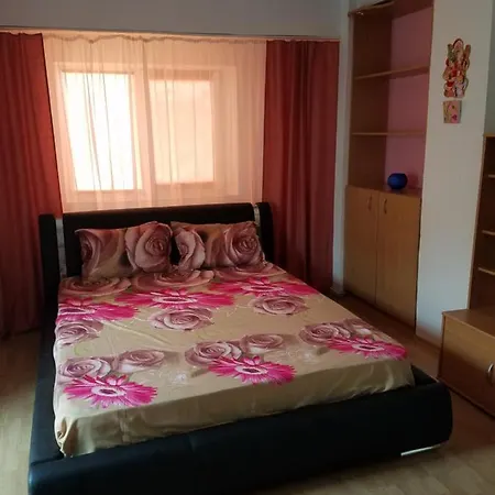 Garsoniera Cu Terasa * Năvodari